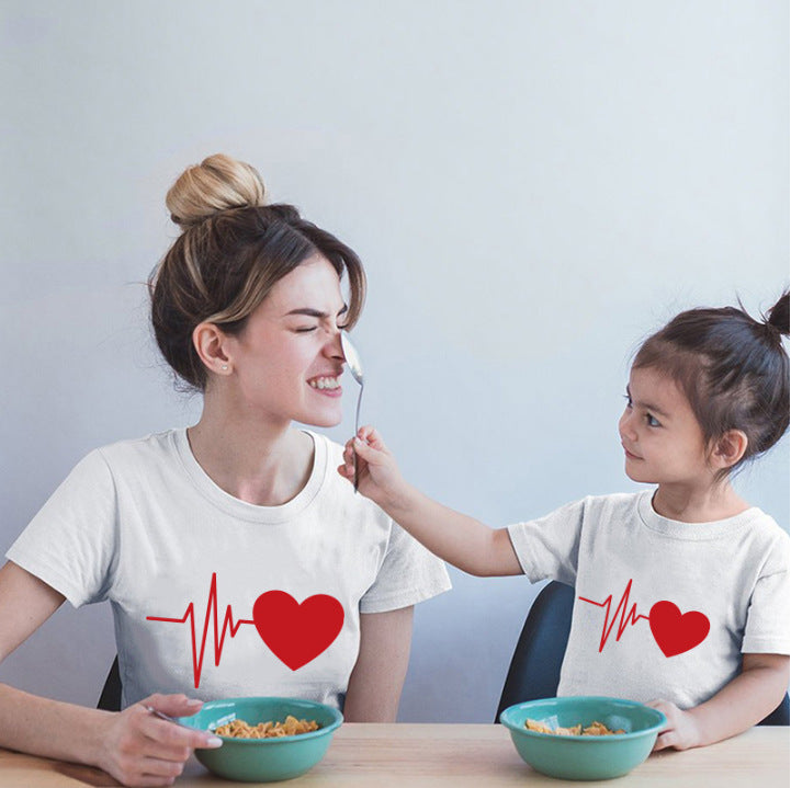 Roupa de casal com estampa de gola redonda e amor para Mães e Filhos